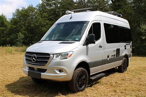 Mercedes-Benz Sprinter 2500 Thor Sanctuary Camper 4×4 | Mercedes-Benz Worldwide