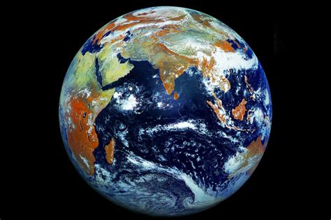 Russian satellite's 121-megapixel image of Earth is most detailed yet - The Verge