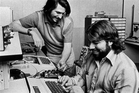 16 amazing Facts You Should Know About Apple Inc. | Reckon Talk