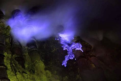 Blue Fire | The best time to see Blue Fire Ijen Crater