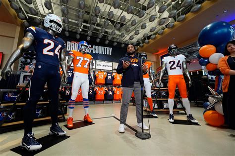 Denver Broncos introduce new uniforms for first time since 1997