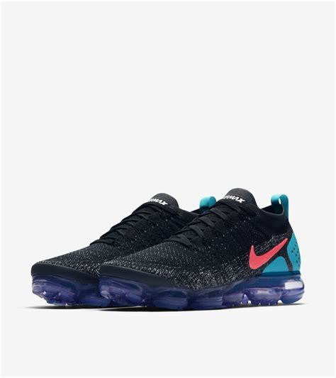 Nike Air Vapormax Flyknit 2.0 'Black & Hot Punch' Release Date. Nike SNKRS