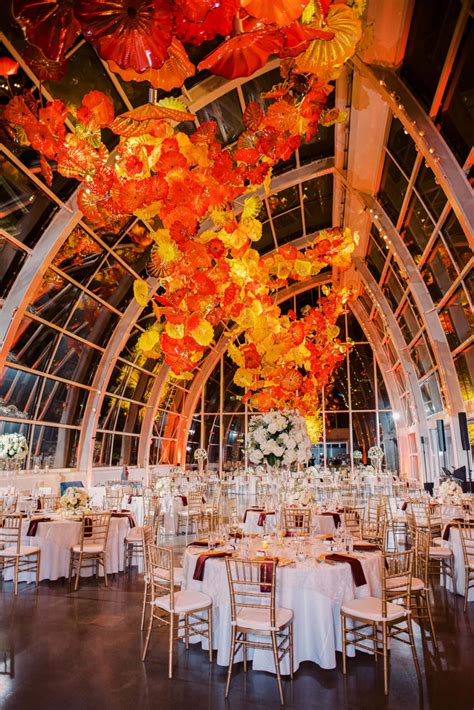 A Wedding at Chihuly Garden & Glass: Lauren and Kyle