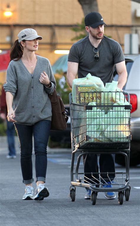 Minka Kelly & Chris Evans from Celebrities Grocery Shopping | E! News