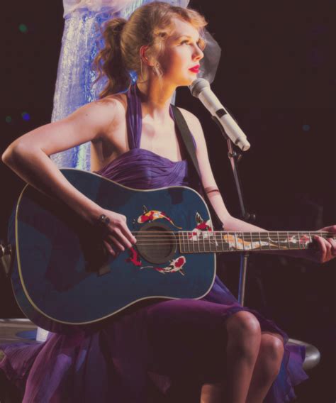 Pin by Rebekah Click on Taylor Swift | Taylor swift, Taylor, Playing guitar