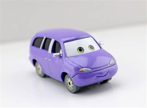 Disney/Pixar Cars Minny Van Die-cast Vehicle 2-Pack ...