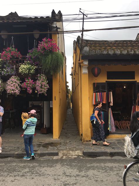 Hoi An Old Town, Towns