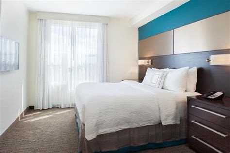 Residence Inn by Marriott Orlando Downtown Rooms: Pictures & Reviews ...