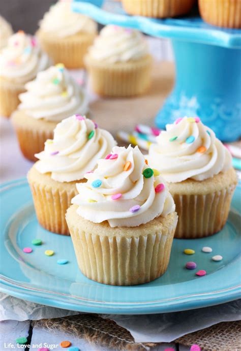 Perfect Vanilla Cupcake Recipe | Vanilla Cupcakes + Vanilla Icing Recipe