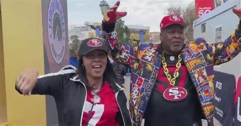 49ers fans bask in Super Bowl excitement on Las Vegas Strip even without tickets - CBS San Francisco