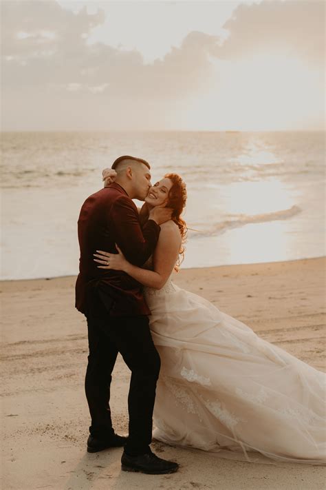 romantic beach wedding cancun beach wedding Cancun Wedding, Hawaii Wedding, Tropical Wedding ...