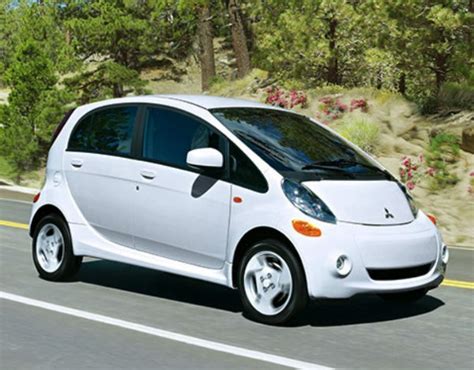 2023 Mitsubishi i-MiEV