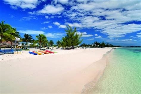 Freeport Shore Excursion: All-Inclusive Viva Wyndham Fortuna Beach ...