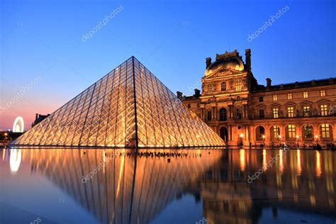 Louvre Museum at Night, Paris – Stock Editorial Photo © revoc9 #29172781