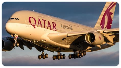 EPIC Qatar Airways Airbus A380 Landing at Melbourne Airport - YouTube