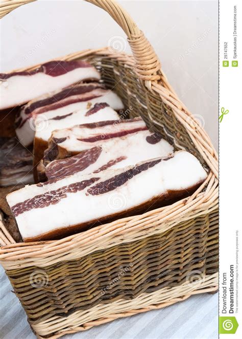 Flitch do bacon foto de stock. Imagem de cesta, fatia - 29747652