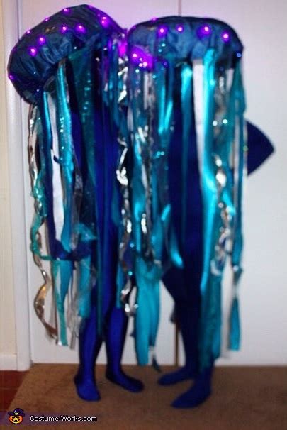 Adult Jellyfish Costume | DIY Instructions