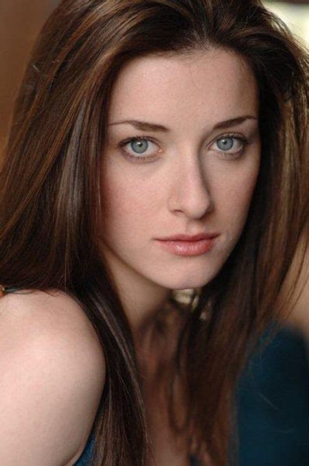 Margo Harshman- Early Life,, Career, Boyfriend & Net Worth | TV Show Stars