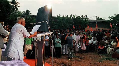 V S Achuthanandan campaigns for Kerala CPM at age 95