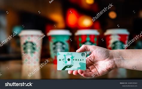 11 Starbucks Women Logo Ideas Images, Stock Photos, 3D objects ...