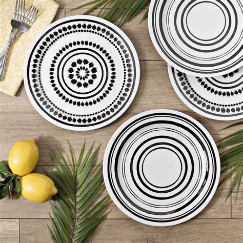 Black and White Art Print Dinner Plates, Set of 4 | White dinnerware, Outdoor dinnerware, White art