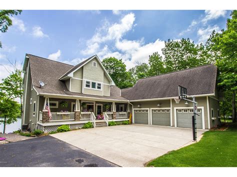 2203 W Lake Jessie Drive, Alexandria, MN, 56308 | MLS: 10-26909 | Edina ...