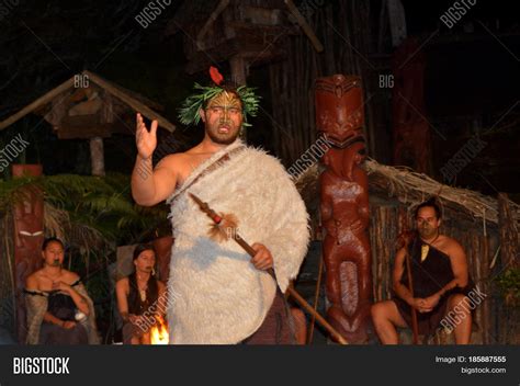 Maori Tribal Chief Image & Photo (Free Trial) | Bigstock