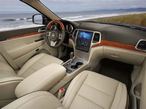 2012 Jeep Grand Cherokee: 33 Interior Photos | U.S. News