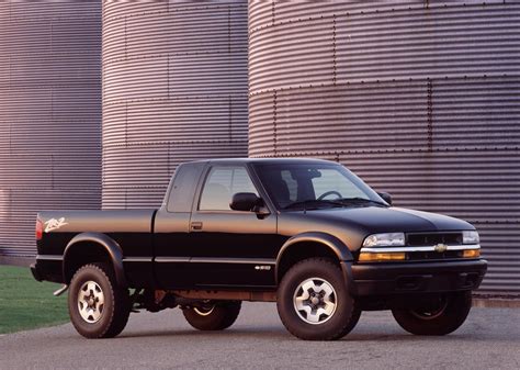 2001 Chevrolet S-10 Pictures, History, Value, Research, News - conceptcarz.com