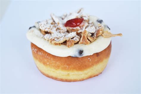 Glaze Donuts Wins Best Donut at NYC Donut Fest