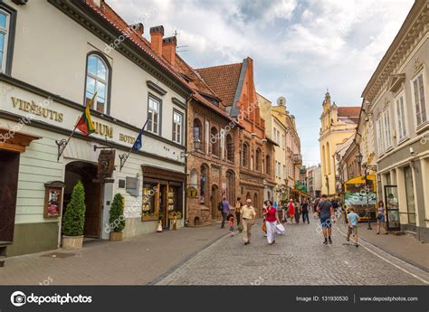 Vilnius old town – Stock Editorial Photo © bloodua #131930530