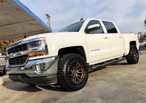 Chevy Silverado White With Black Rims