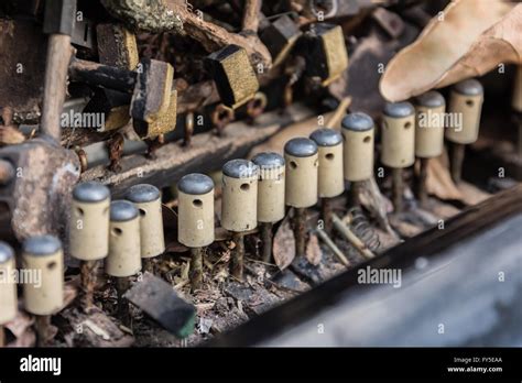 Broken Old Piano Keys Stock Photo - Alamy