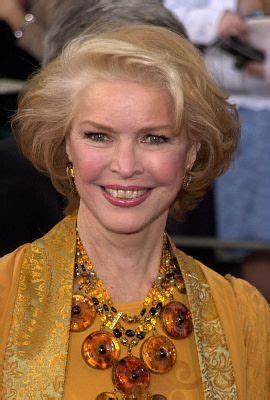 Pictures & Photos of Ellen Burstyn | Ellen burstyn, Ageless beauty, Ellen