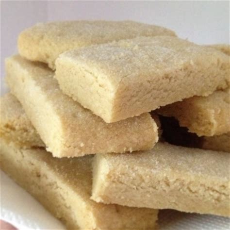 Traditional Rich Scottish Shortbread Biscuits - Cookies Recipe - Genius ...