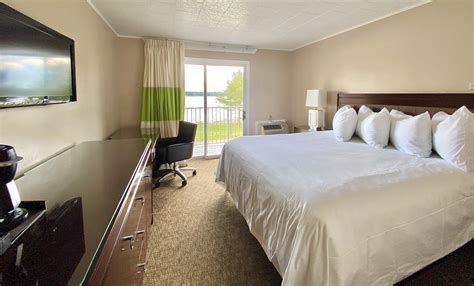 Hotel Rooms near Bar Harbor | Island View Hotel