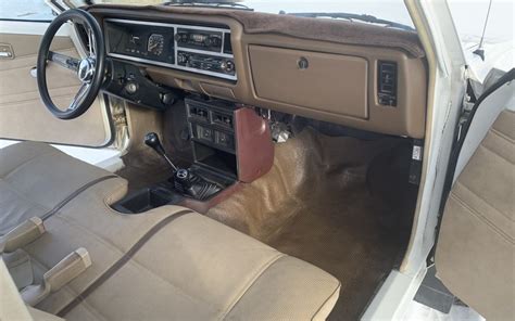 1986 Dodge D50_interior | Barn Finds