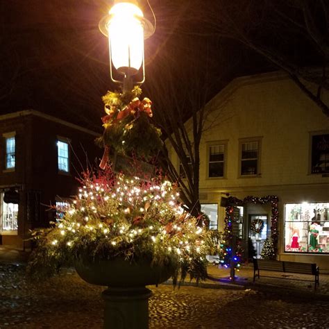 A Night View of Nantucket at Christmastime | Nantucket.net Blog