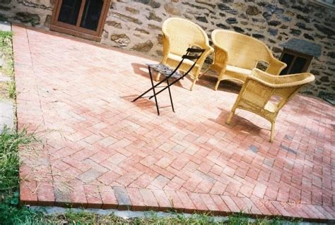 20 Charming Brick Patio Designs