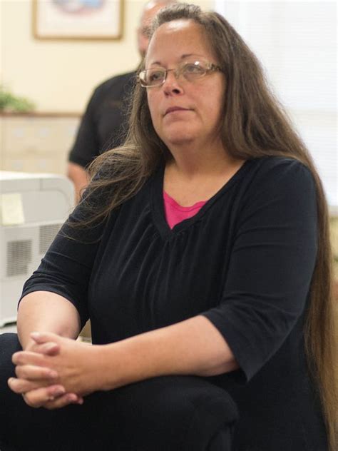 Kentucky clerk Kim Davis won't authorize licenses | cbs19.tv