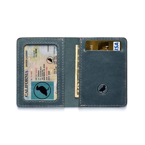 Wallet With Exterior Id Window | IUCN Water