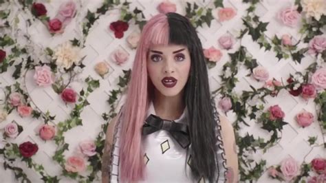 Melanie Martinez, Soap: the lyrics and their meaning - Auralcrave