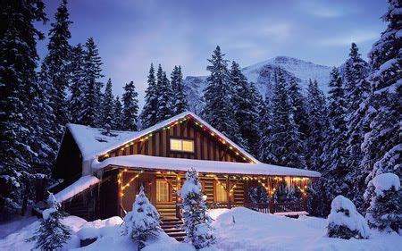 beautiful log cabin all alight for Christmas | Cabins in the woods, Winter cabin, Snow cabin