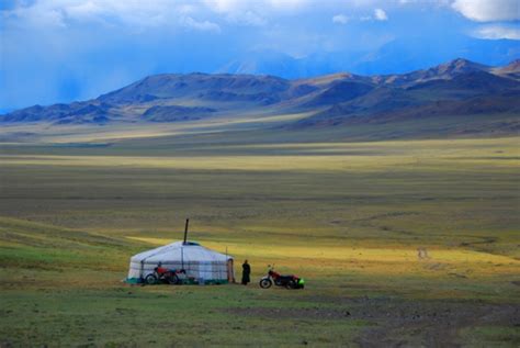 MONGOLIA - Benvenuti nella gher, la casa dei mongoli