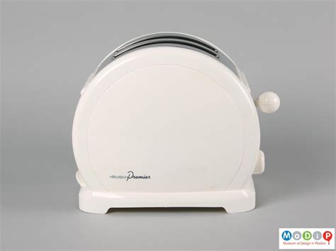 Bush Premier toaster | Museum of Design in Plastics