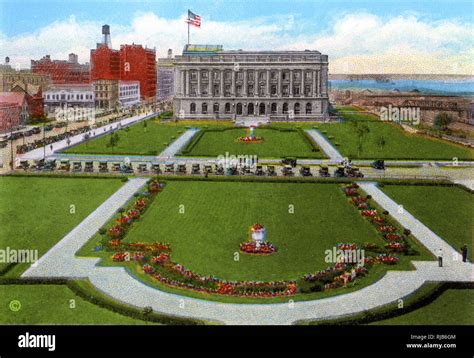 Cleveland, Ohio, USA - Cuyahoga County Court House Stock Photo - Alamy