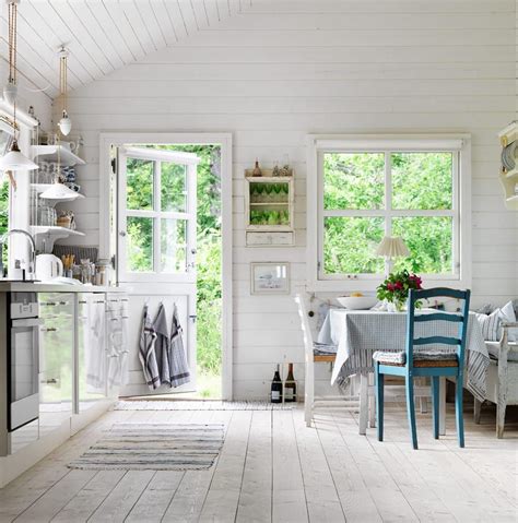 Tiny Scandinavian Cottages And What We Learned From Them | Cottage interiors, Scandinavian ...