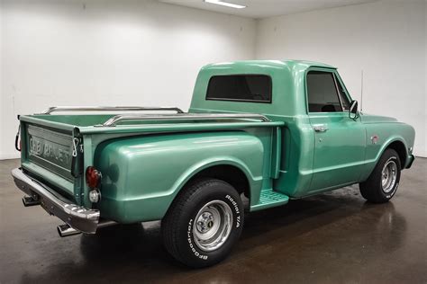 Big Block Stepside: 1967 Chevrolet C10