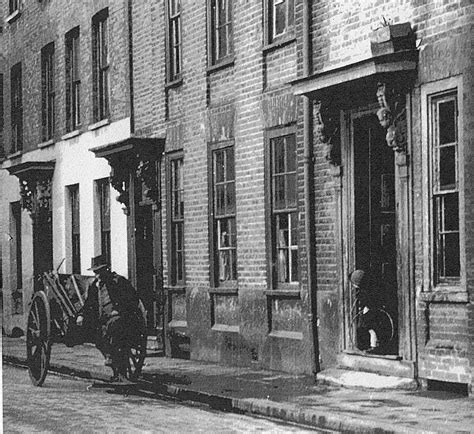 OLD DEPTFORD HISTORY: No. 27, 29 and 31 Albury Street. 1930's