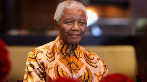 Nelson Mandela dan kemeja batik - BBC News Indonesia